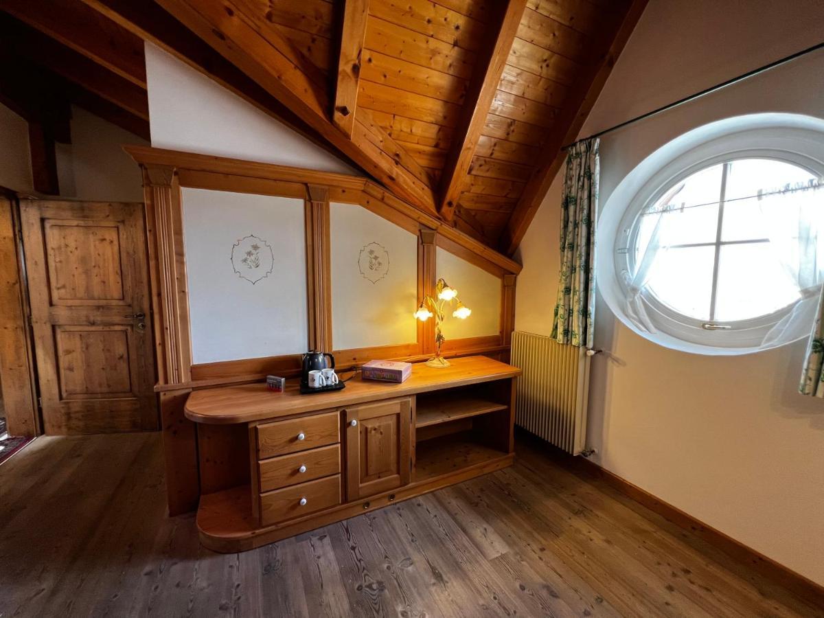 Kaiserkrone Charming Retreat Dimaro Exterior foto
