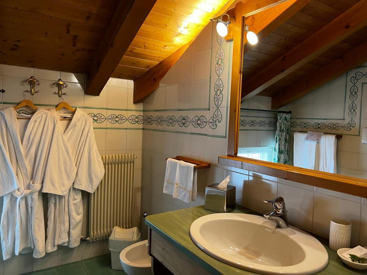 Kaiserkrone Charming Retreat Dimaro Exterior foto